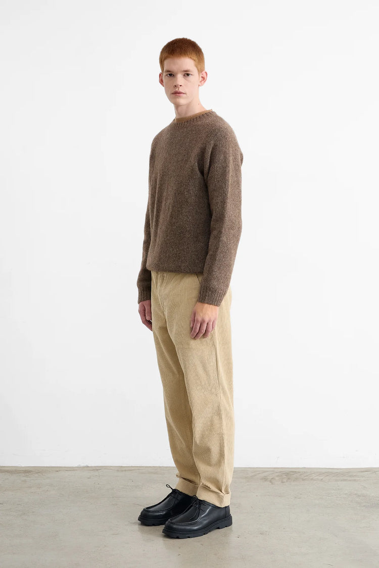 Edmmond glasgow sweater plain chocolate