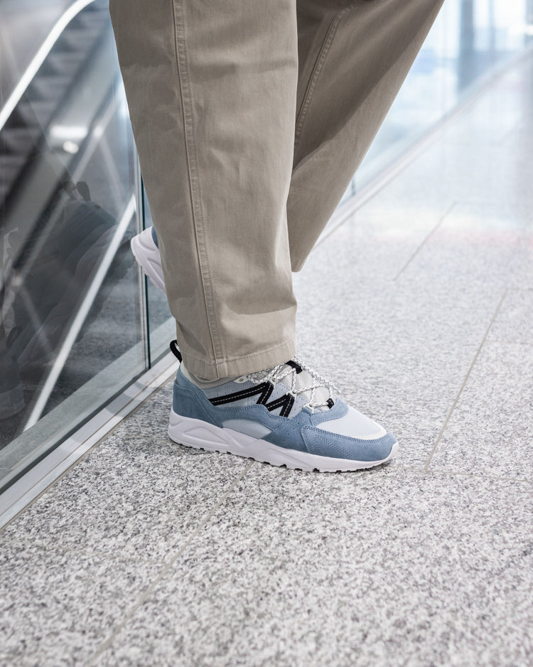 Karhu fusion 2.0 ashley blue jet black (web only)