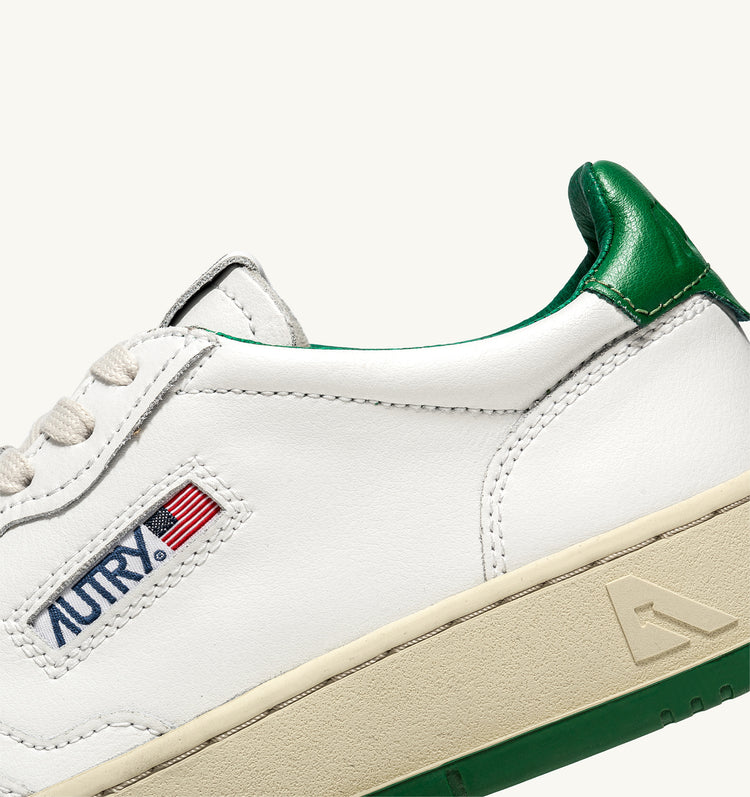 Autry bb49 leather leather white green