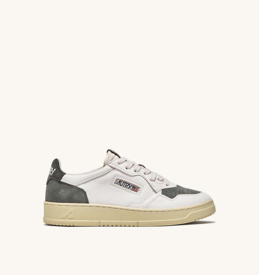 Autry sl05 suede leather white military